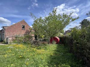 Terrain à bâtir avec dépendance   Centre-ville